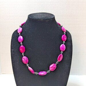 Stone Beaded Necklace Vtg  Fuchsia Pink Agate Black Neutrals 22" Boho Glam